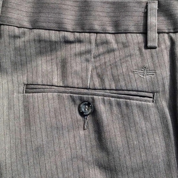 Dockers Khaki Striped Chinos Flat Front Straight Fit  Size 36 Waist 32 Length - Picture 2 of 8